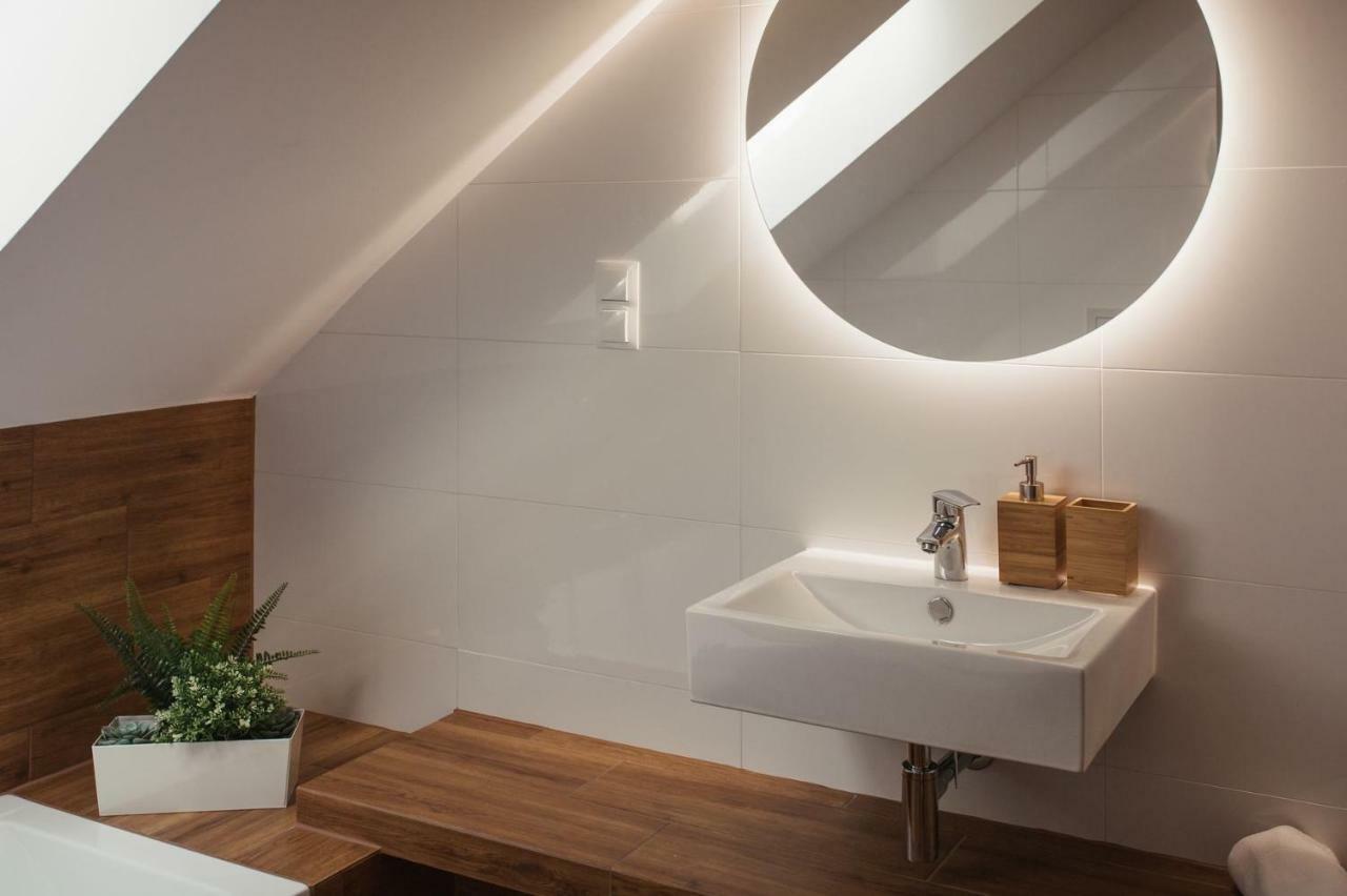 Apartamenty Szaron 250 M Do Kortow Tenisowych I Bulwarow Wislanych - Dream Apart Ustroń Exteriör bild